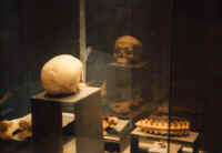 hamlet.jpg (22783 Byte)