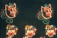 viele_masken2.jpg (55791 Byte)