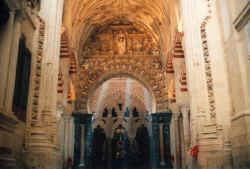 boegen_mit_licht.jpg (52367 Byte)