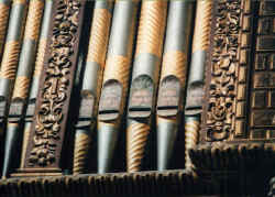 orgelpfeifen.jpg (62634 Byte)