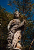statue.jpg (67015 Byte)