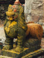 statue.jpg (38015 Byte)